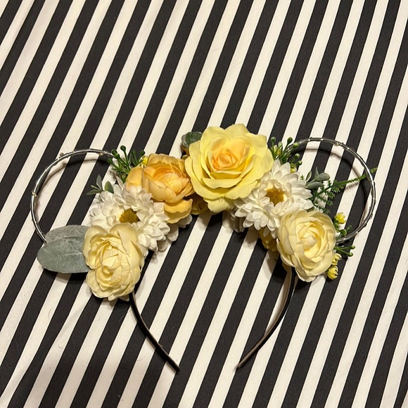 Light Up Floral Mouse Ears - Picture 1 of 4